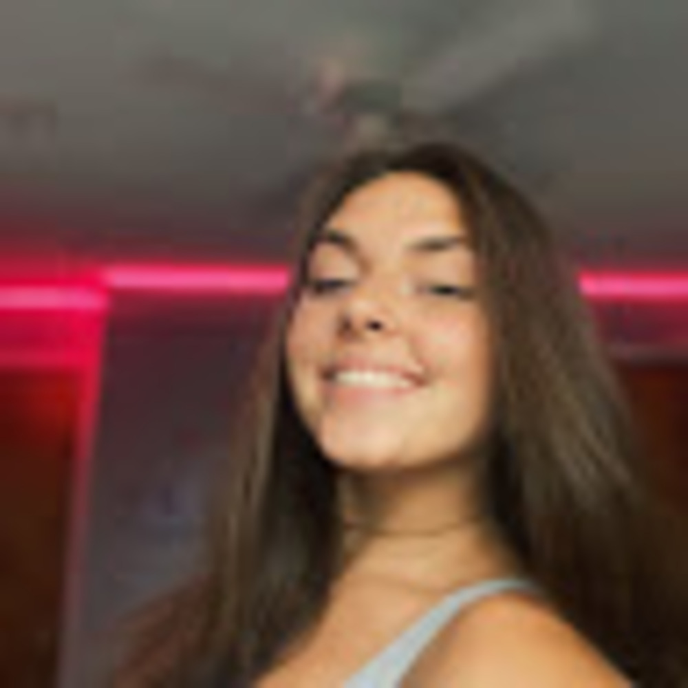 Meet your Posher, Kira